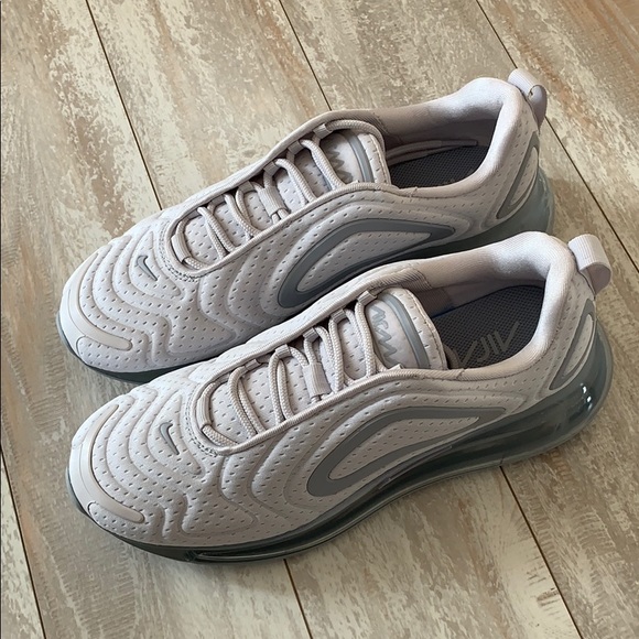 NWT Nike Air Max 720 sneakers - Picture 6 of 9